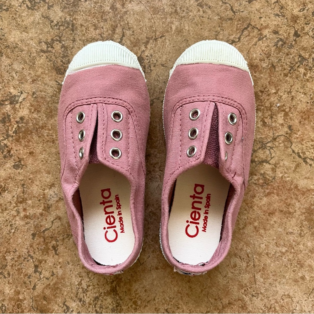 Cienta Kids Mauve Slip-On Sneakers